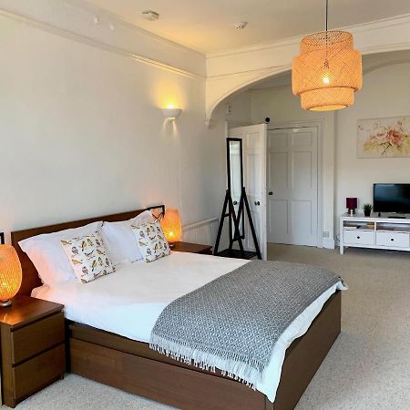 Grosvenor Apartments Бат Екстер'єр фото