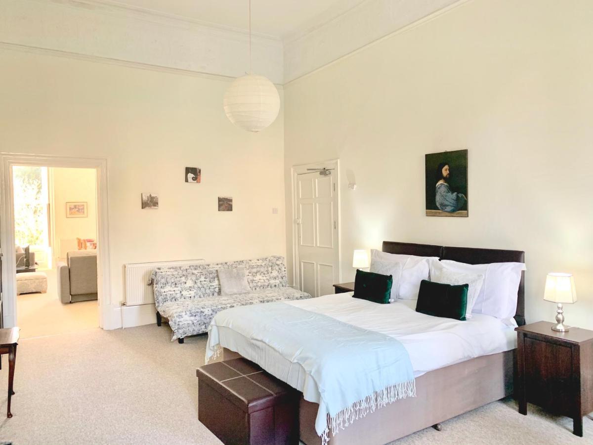 Grosvenor Apartments Бат Екстер'єр фото